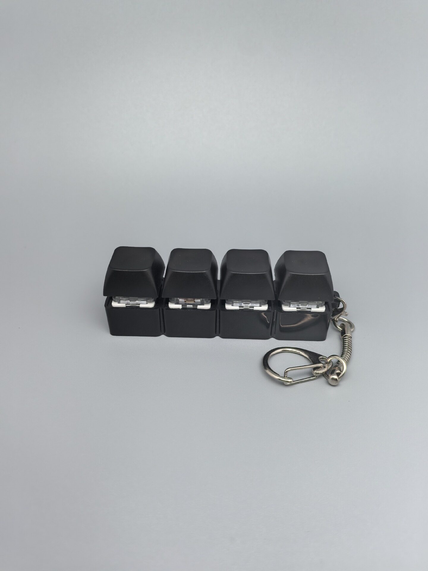 四键马卡龙按键解压玩具钥匙扣键盘办公摸鱼按键解压玩具跨境
