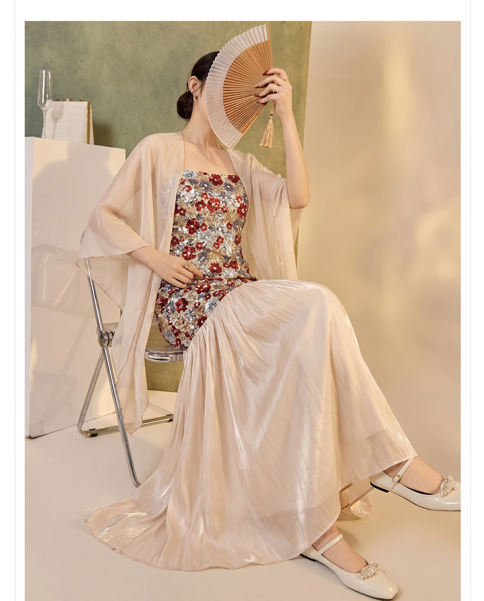 Bộ đầm hai dây thêu hoa kèm khăn choàng cardigan dáng dài — Khăn choàng màu be (giao hàng trong 7 ngày), Váy hai dây (giao hàng trong 7 ngày), Váy hai dây (giao hàng trong ngày), Bộ sản phẩm (giao hàng trong 7 ngày)