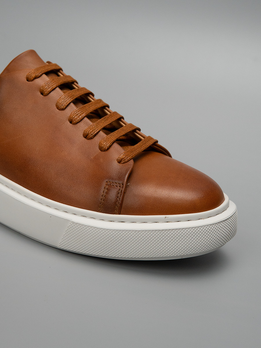 Giày sneaker da retro đánh bóng kiểu mới — Màu đen