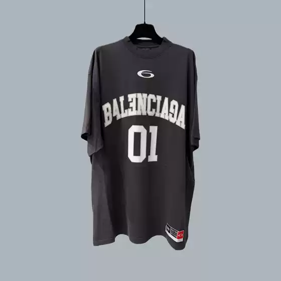 【In-Stock Instant Shipping】Authentic High-Quality B Brand 01 Heavy-Duty Patch Embroidery Letter Jersey Unisex Short-Sleeve T-Shirt