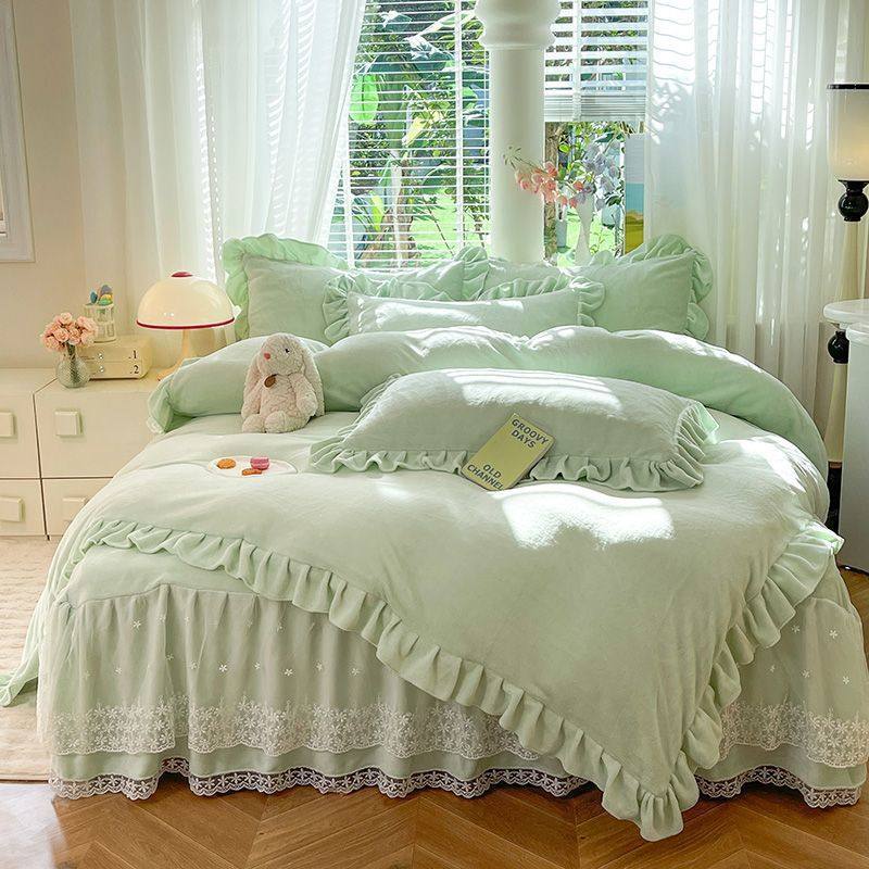 Winter Thickeneded Milk Velvet Four-Piece Lace Princess Bed Skirt Quilt Cover Three-Piece Coral Velvet Warm Ld