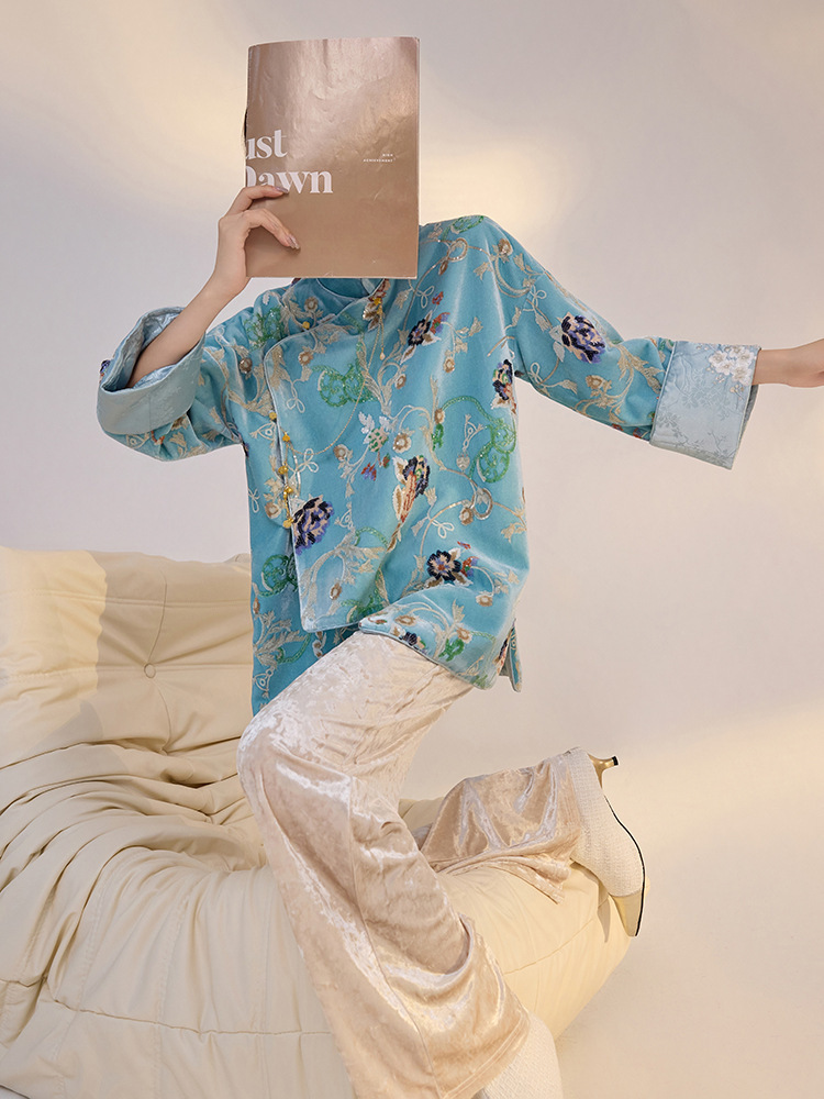 Áo sơ mi nữ dài tay cổ đứng thêu hoa đính sequin chất liệu satin mềm — Tianshuiqing (phát hành cùng ngày), Tianshuiqing (tóc 7 ngày)