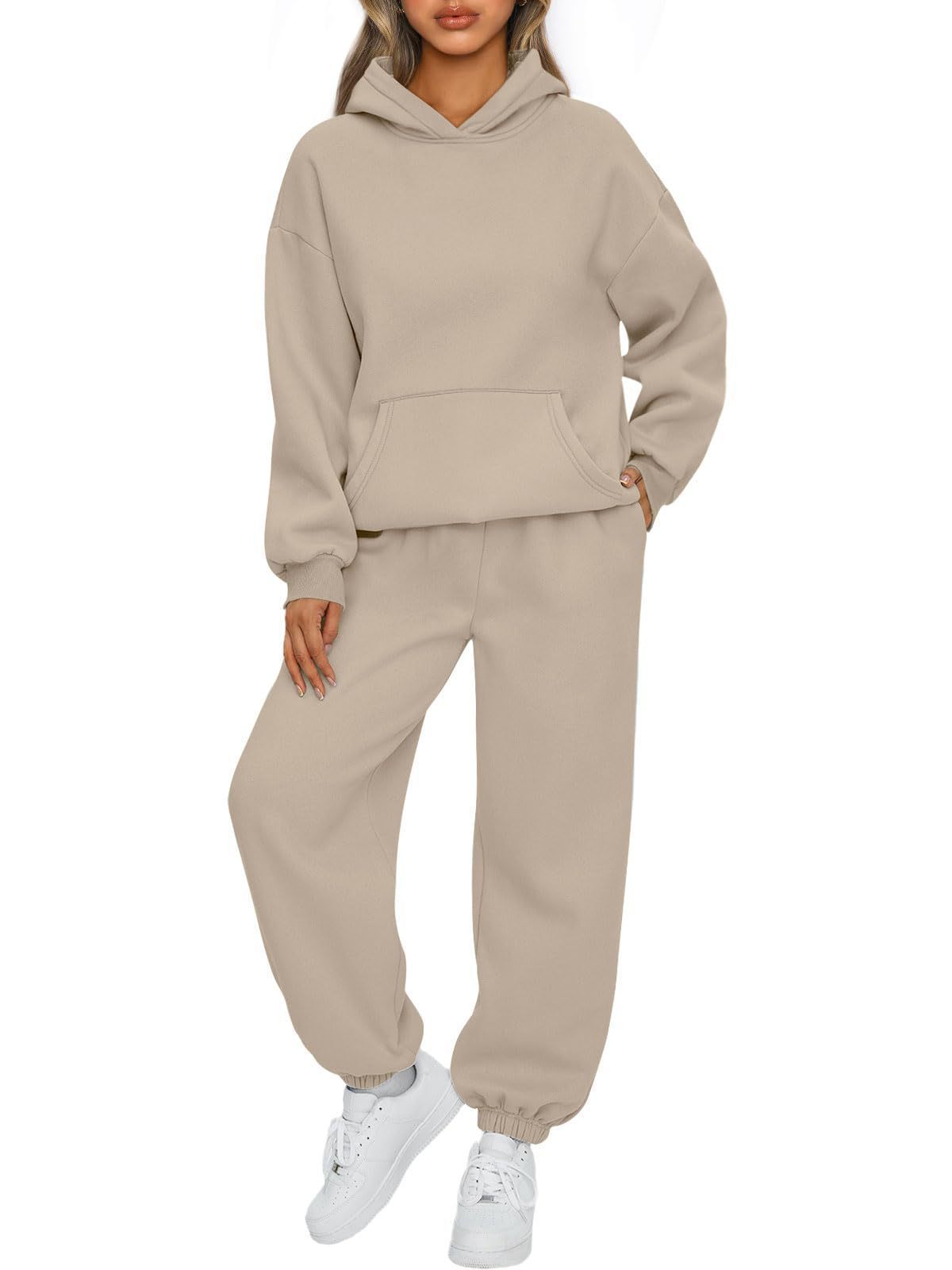 Casual Sports Hoodie and Jogger Set Solid Color Pocket Design Comfortable Fit Autumn Winter Collection Wholesale