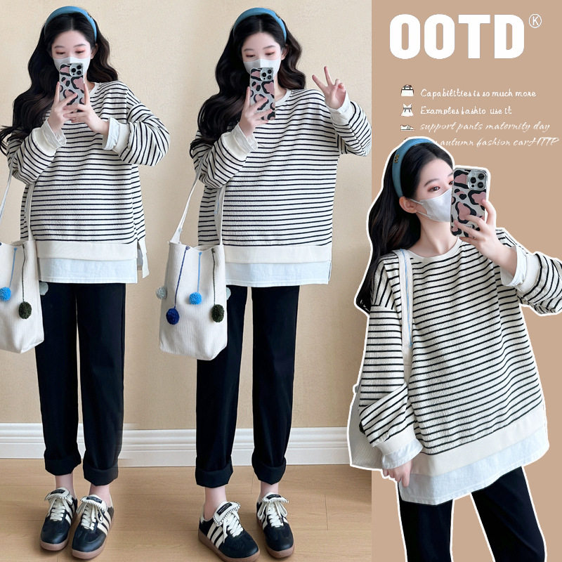 2024 New Pregnant Women's Top Autumn and Winter Thickened Fake Two-piece Stripe Stitching Loose Casual T Sweater/Velvet Sweater