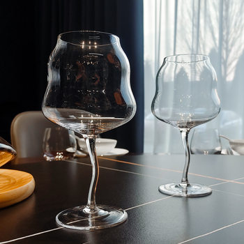 Red Wine Glass Wavy Set Twisted Tall Glass Decanter High-Value Household Crystal Twisted Glass Wine Glass