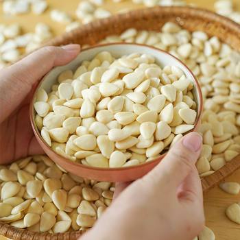 Authentic Chinese Medicinal Almonds, Bitter Almonds, Sweet Almonds, Peeled and Sulfur-Free, Northern and Southern Almonds Can Be Used to Make Soy Milk and Powder