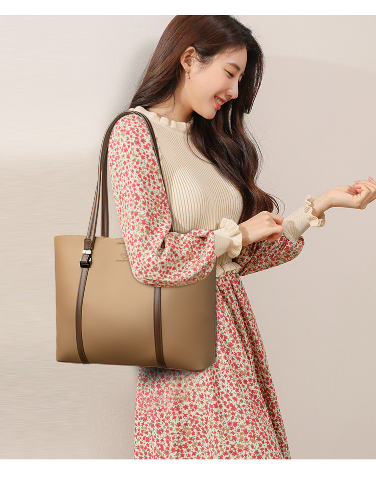 Túi đeo chéo nữ dáng ngang cỡ trung, túi xách vai nữ nhiều ngăn tiện dụng — Đen phối đen, Hạnh nhân phối kaki, Kaki phối kaki, Màu be phối kaki