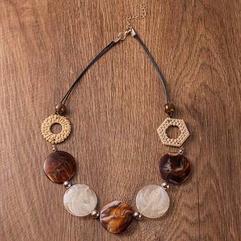 Imitation rattan acrylic disc vintage necklace women's new creative contrast color necklace cross-border new jewelry wholesale