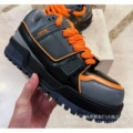 Black, gray and orange increase height