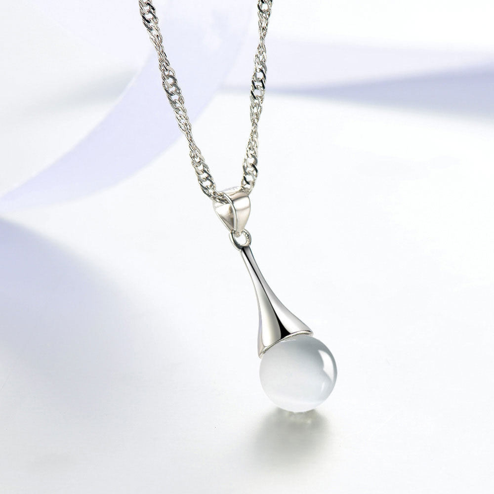 Personality Elegant Water Eye Necklace Pendant Women's Small Fresh Fashion Pendant New Moonlight Cat's Eye Stone Silver Plated Jewelry