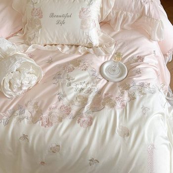 Romantic Girly Heart 100 Skin Friendly Cotton Four Piece Romantic Floral Embroidery Quilt Cover Brushed 1.8 Bedding