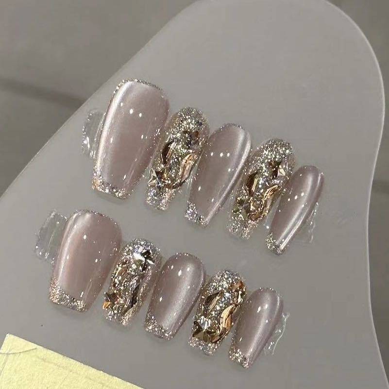Pure handmade phototherapy wearable nail pearlescent wholesale finished product reusable nail patch detachable