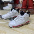 6 Sakuragi Flower Road (a pair of naked shoes)