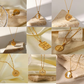 French Retro Stainless Steel Necklace Twist Chain Girls High-End Titanium Steel Zircon Pendant Necklace for Daily Wear