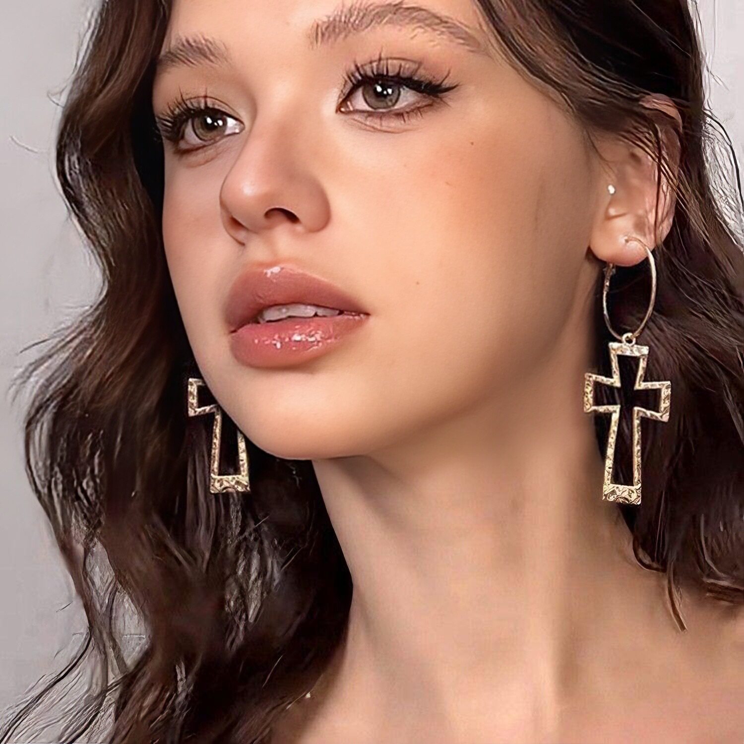 retro cross earrings for women, hollow metal long style personalized earrings, niche exaggerated light luxury earrings