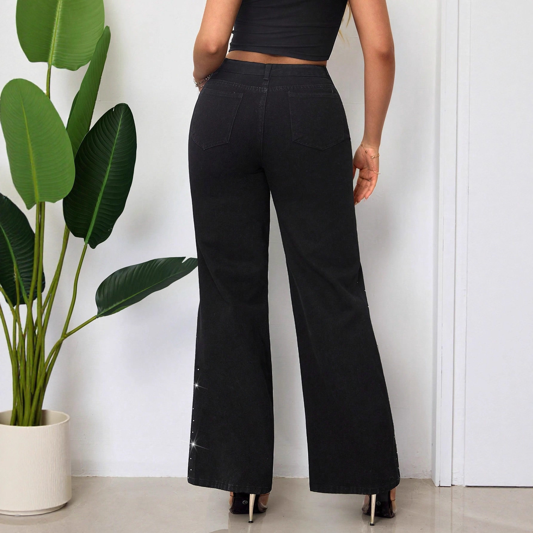 Loose Fit Wide Leg Jeans Trendy Street Style Flattering Design Comfortable Fabric Womens Casual Wear Wholesale