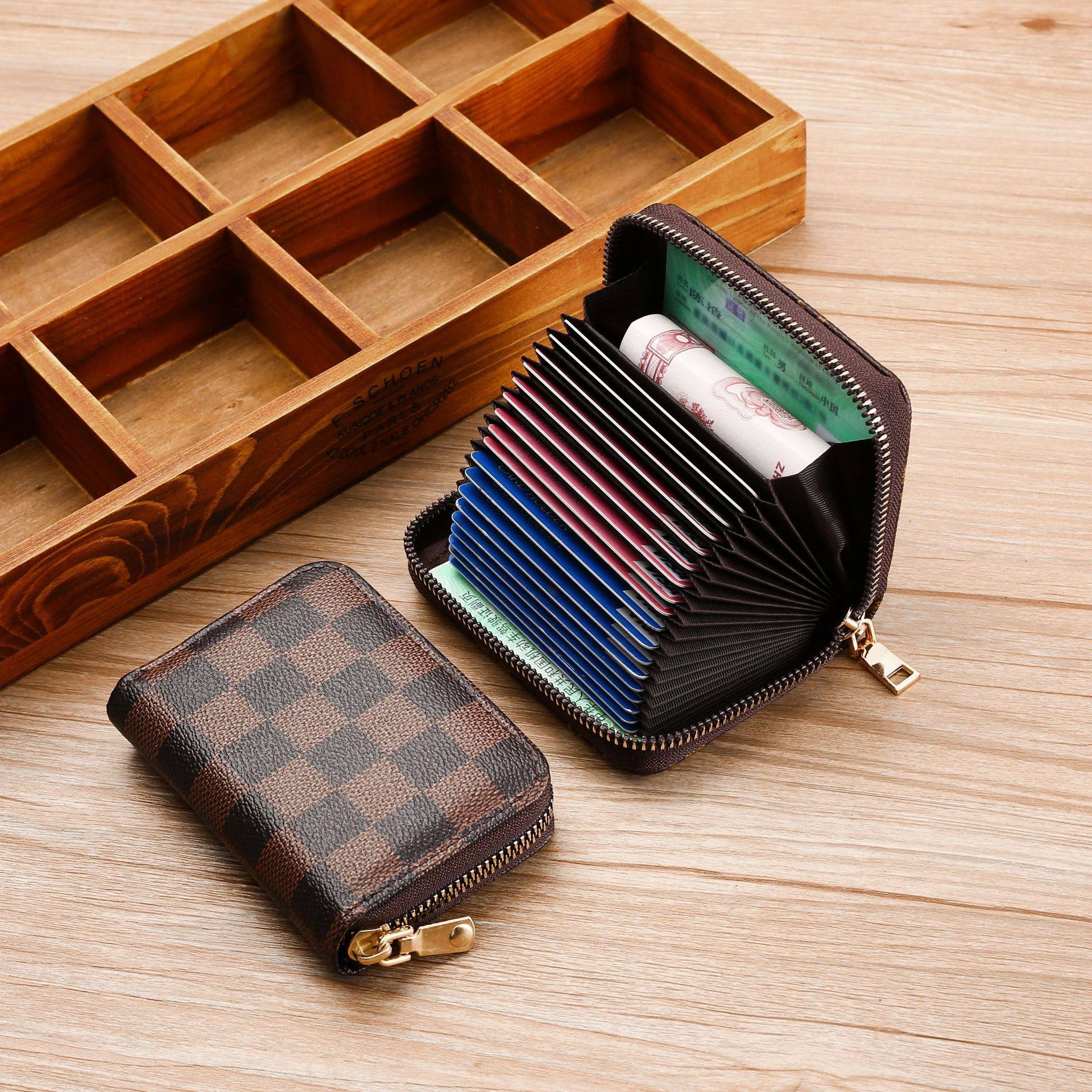 Anti-degaussing multi-card large capacity card holder men's and women's driver's license certificate bank card holder small card holder zipper wallet