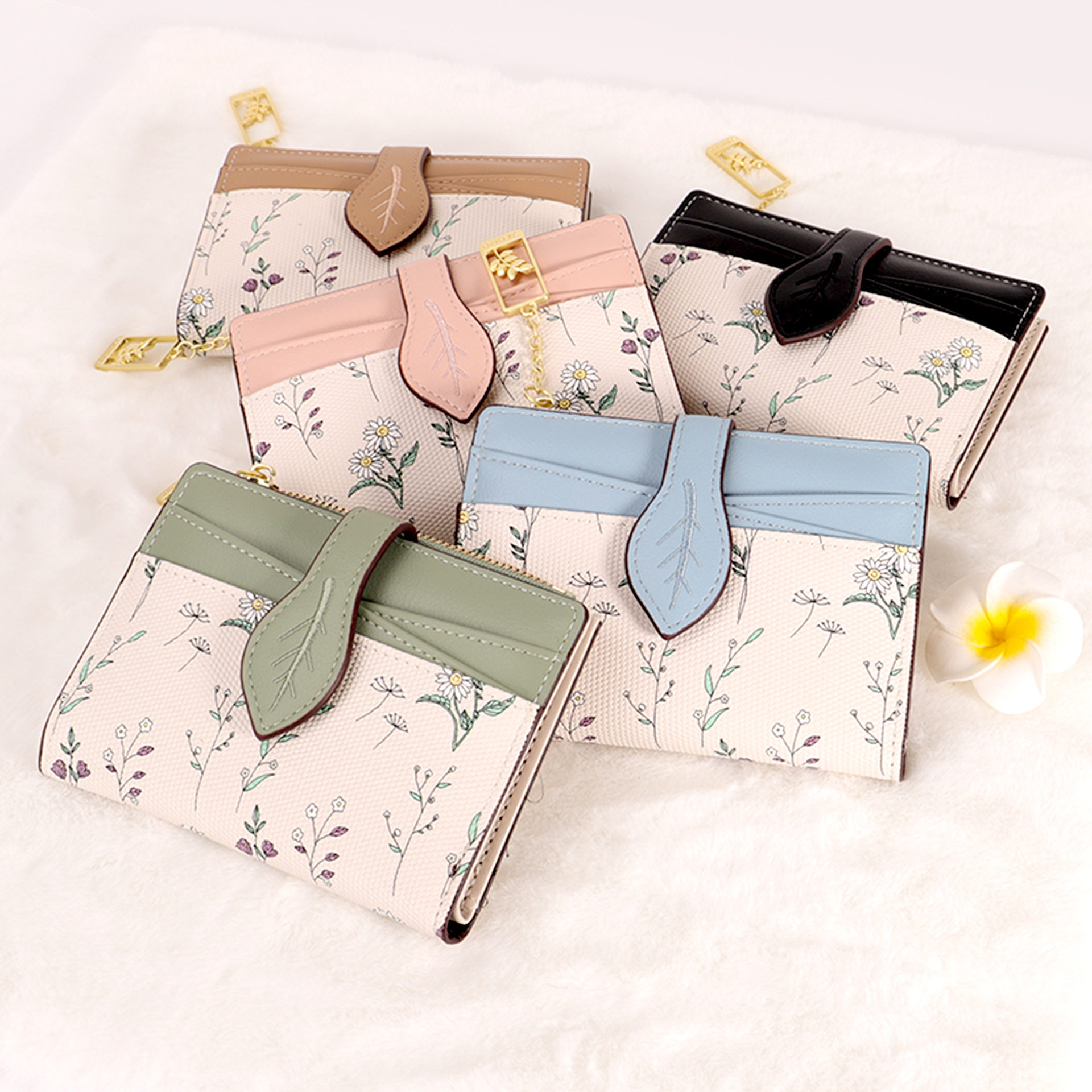 Fresh Wallet Women's Short Popular Ultra-Thin 2025 New Wallet High-Looking Large-Capacity Student Coin Purse