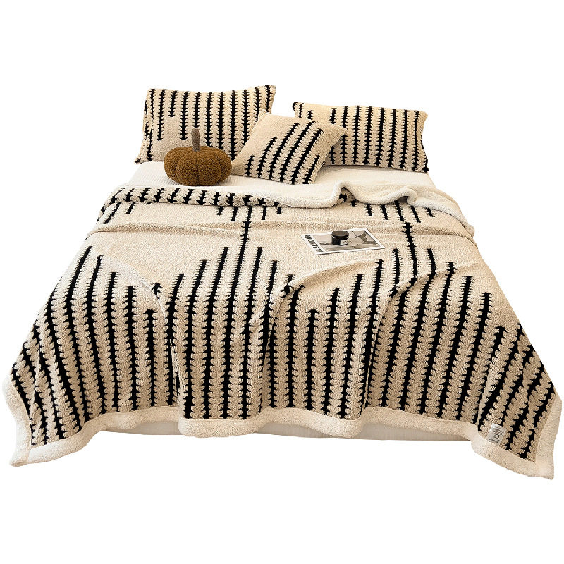 Milk Velvet Blanket Office Nap Air-Conditioned Blanket Shawl Sofa Blanket Student Coral Velvet Single Small Quilt