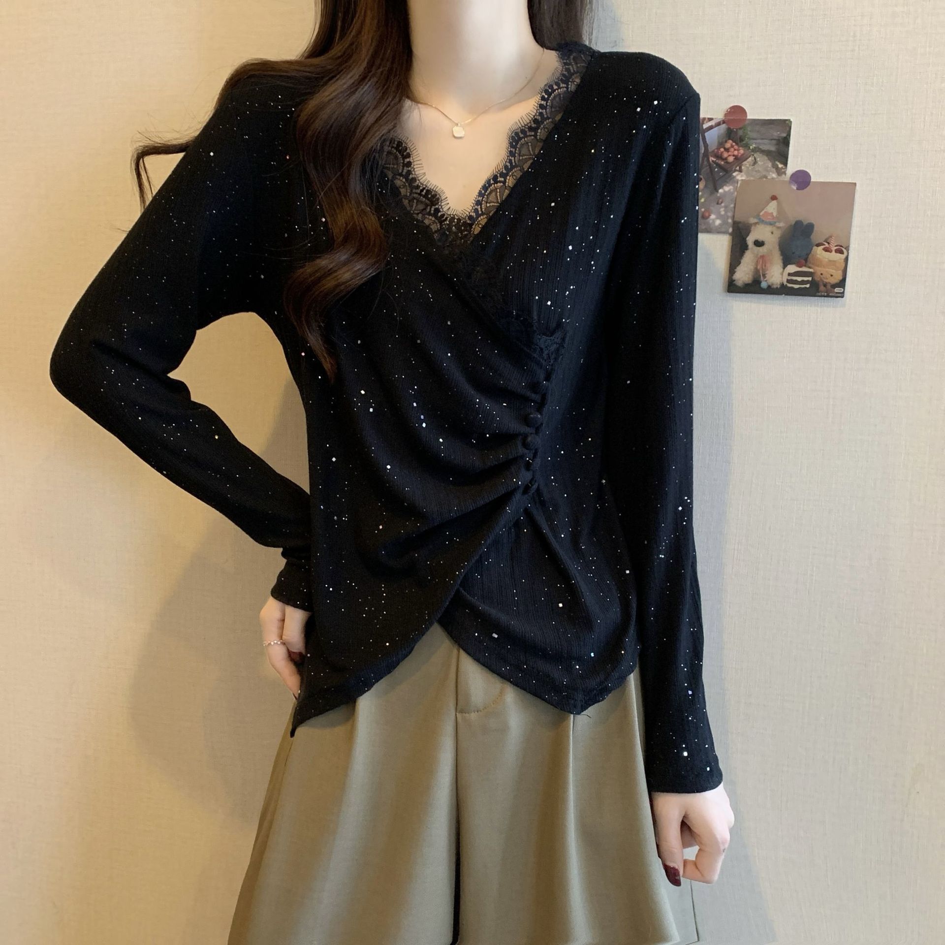 Plus Size Lace Patchwork Sequin V Neck Long Sleeve T Shirt Loose Fit Irregular Hem Spring Fashion Wholesale Available