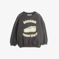 Sneaker gray sweater