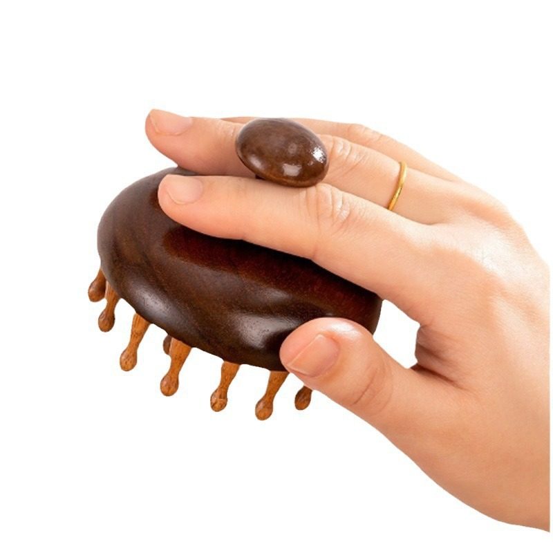 Golden Sandalwood Disc 28-Tooth Massage Comb Scalp Massage Comb Hair Therapy Health Care Whole Body Dredging Sandalwood Meridian Comb Wholesale