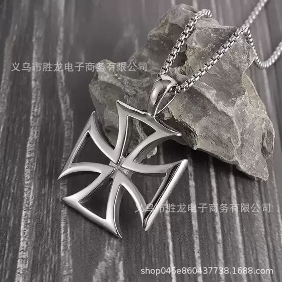 Cross-border European and American retro Hollow cross pendant trendy men's punk hip hop rock simple personality titanium steel necklace