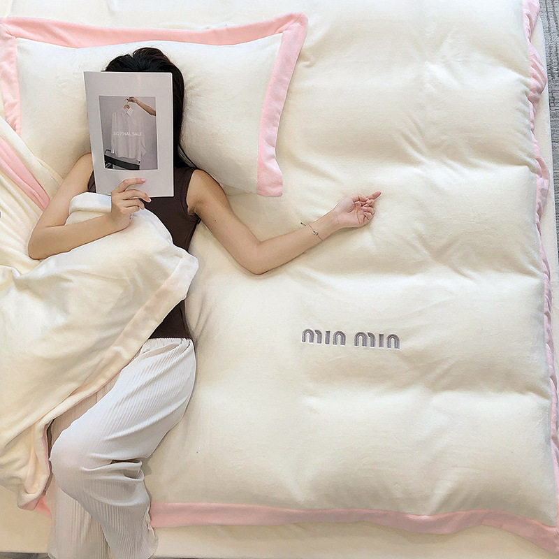 Simple and Luxurious Winter Thickeneded Embroidered Wide-Brimmed Milk Velvet Four-Piece Set with High Weight, Warm and Anti-Static Quilt Cover and Bed Sheetss