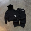 Black sweatshirt