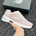 Pink (women's shoes)