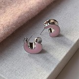 Розовая девушка самодельные серьги в виде сухого молока в стиле BV, с которых капает масло, С-образные вогнутые серьги, модные дизайнерские серьги