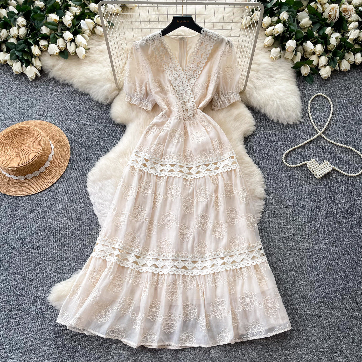 Pink Lace V Neck Dress French Romantic Style Short Sleeve Slim Fit A Line Silhouette Summer Occasion Wholesale