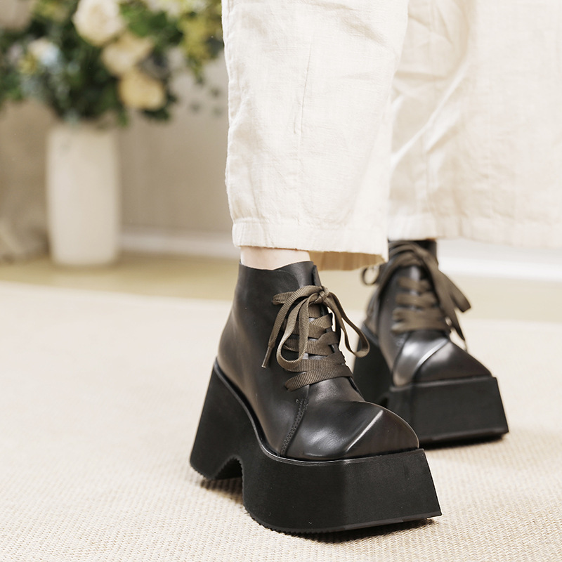 Boot Martin nữ cổ ngắn đế dày 10cm mũi vuông da bò thật buộc dây — Màu đen