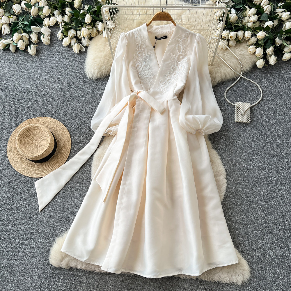 Elegant V Neck Embroidered Dress Lightweight Fabric Long Sleeves Waist Tie A Line Silhouette Summer Occasion