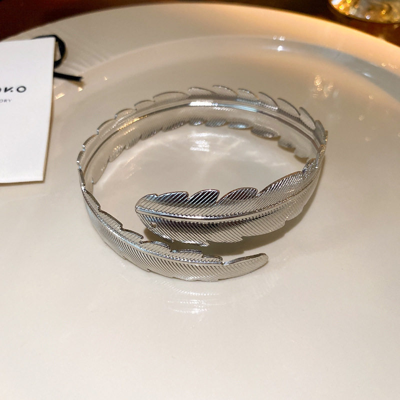 欧美跨境简约时尚手镯臂环小众冷淡风气质手环高级感百搭手饰批发