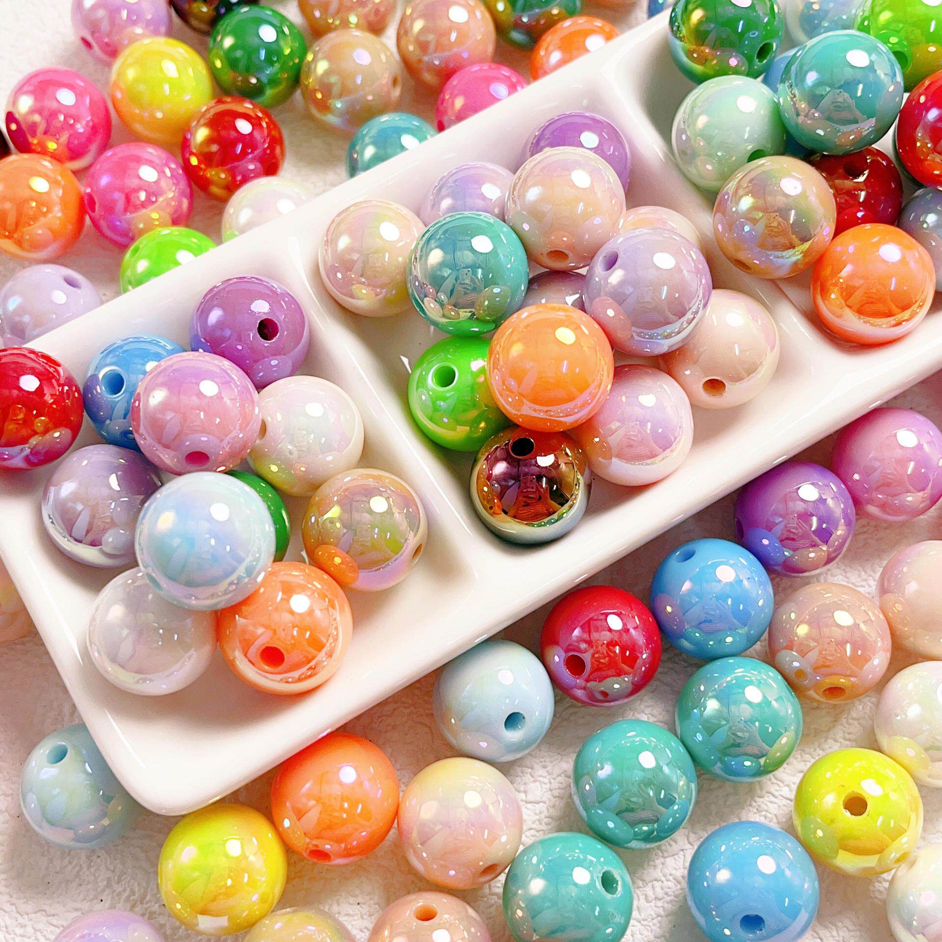 การ์ดอะคริลิก 16 ชิ้น คุณภาพสูง ชุบสี UV ลายเปลือกหอยสีสันสดใส ลูกปัดกลมสีทึบ วัสดุทำสร้อยห้อยโทรศัพท์มือถือ DIY แฮนด์เมด อุปกรณ์เสริม