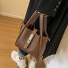 Vegetable Basket Handbag Women's 2025 New Autumn and Winter Vintage Fashion Bucket Bag High-end Niche Messenger Bag