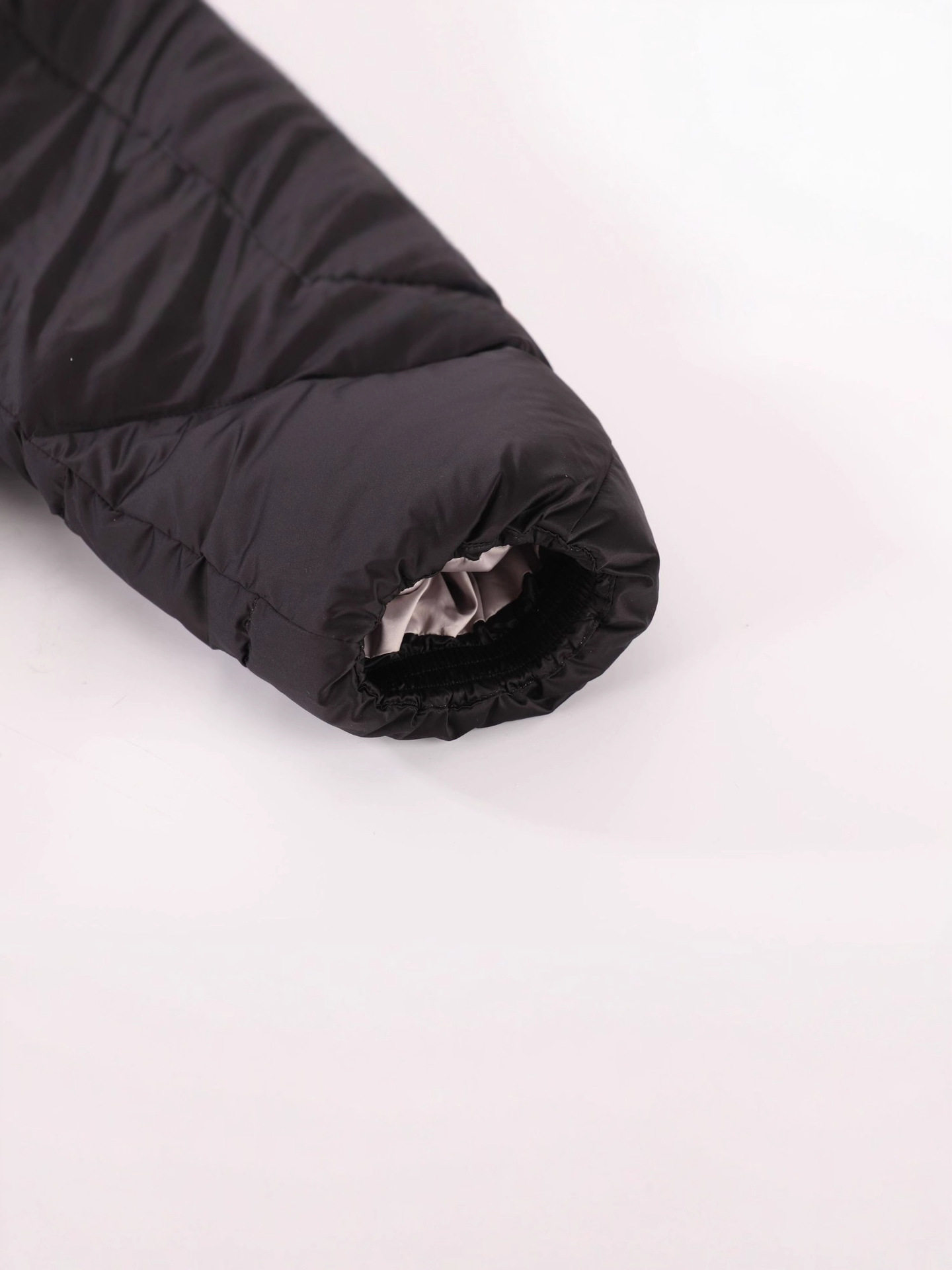 Cross-Border Factory New White Duck down Short down Jacket Men's Thickened Warm Stand Collar Zipper Pocket Solid Color Fashion