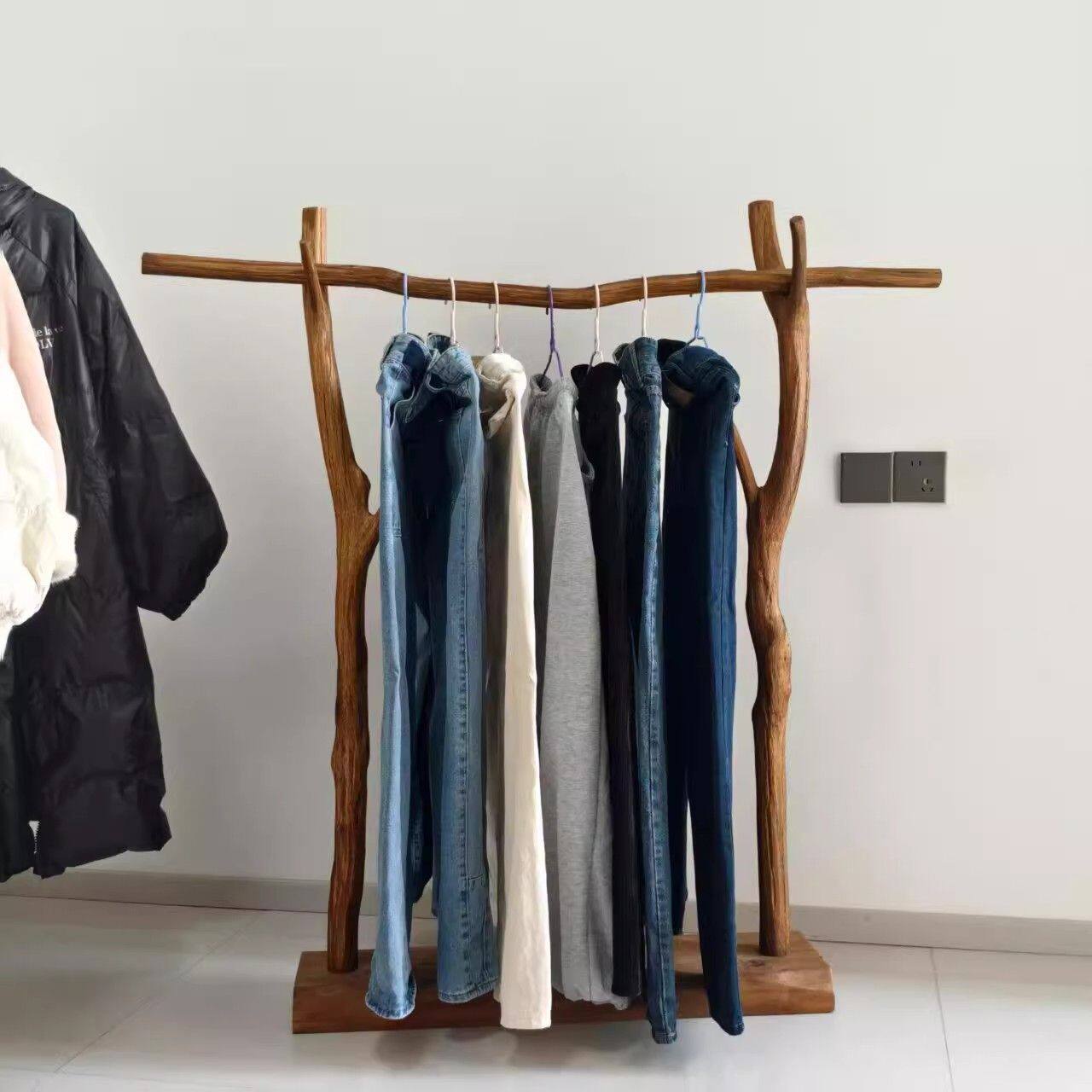 Natural Solid Wood Coat Rack Floor-Standing Household Coat Rack Artistic Solid Wood Practical Branch Simple Bedroom Floor-Standing