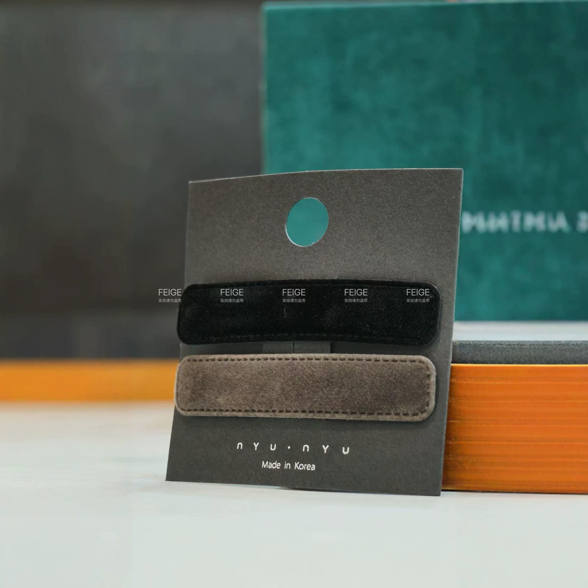 【Blacknyu·nyu】คลิปหนีบผม BB หนังเทียม ดีไซน์คลาสสิก วินเทจ - 2 ชิ้น - รุ่น 503 [ไม่รับเปลี่ยนหรือคืนสินค้า]