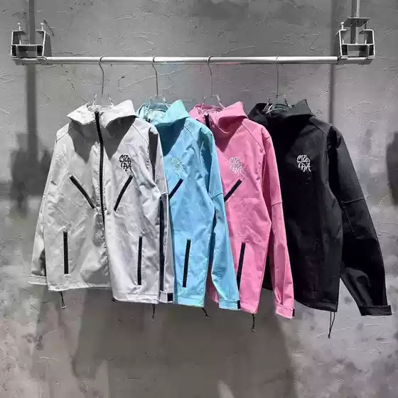 Mertra's New Fashionable and Trendy Water-Soluble Hard-Shell Gray Waterproof Jacket for Men and Women, Versatile Casual Trench Coat for Autumn