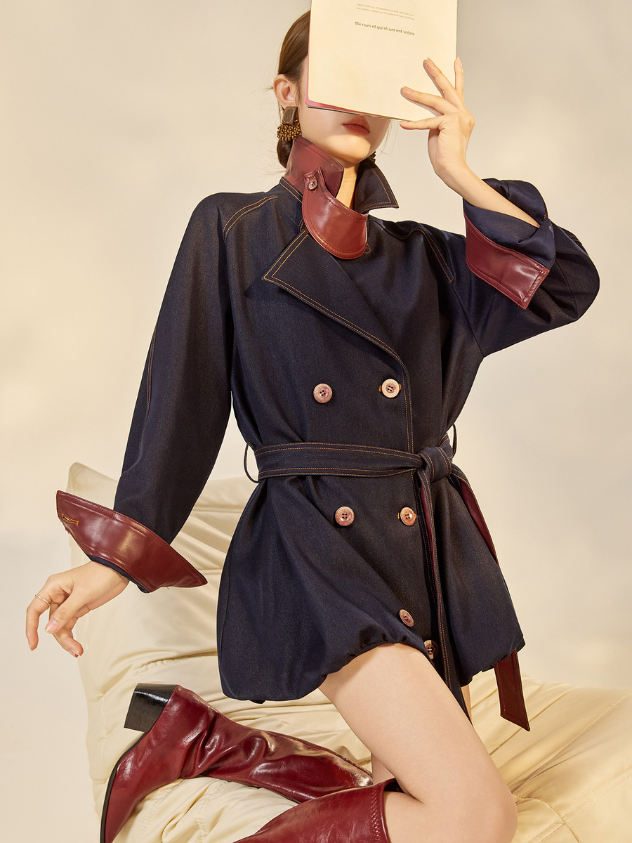 Áo khoác dáng trench denim phối chỉ tương phản cổ bẻ thắt eo dài trung — Xanh navy (giao hàng trong 7 ngày)