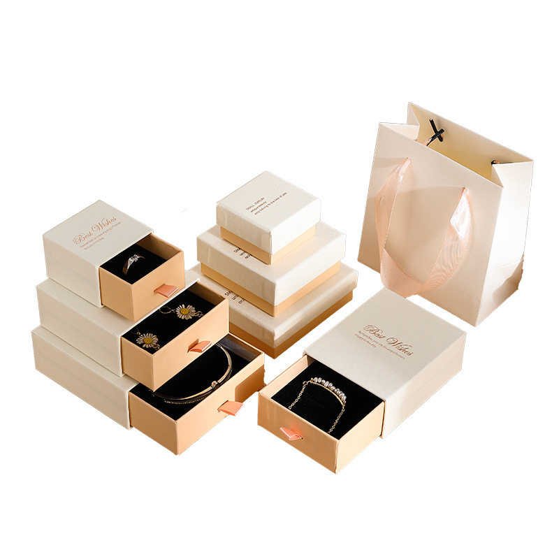Factory wholesale spot jewelry box white powder cover packaging box necklace ring earrings set jewelry box