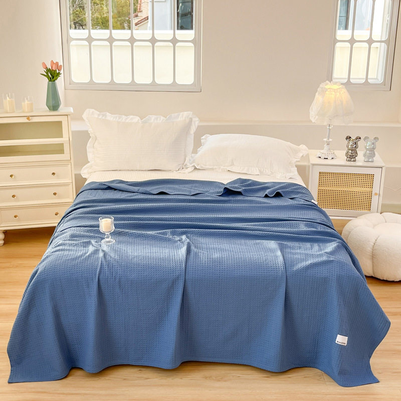 Class A 100 cotton waffle towel quilt four seasons lunch break air conditioning blanket single and double gift blanket wholesale group purchase