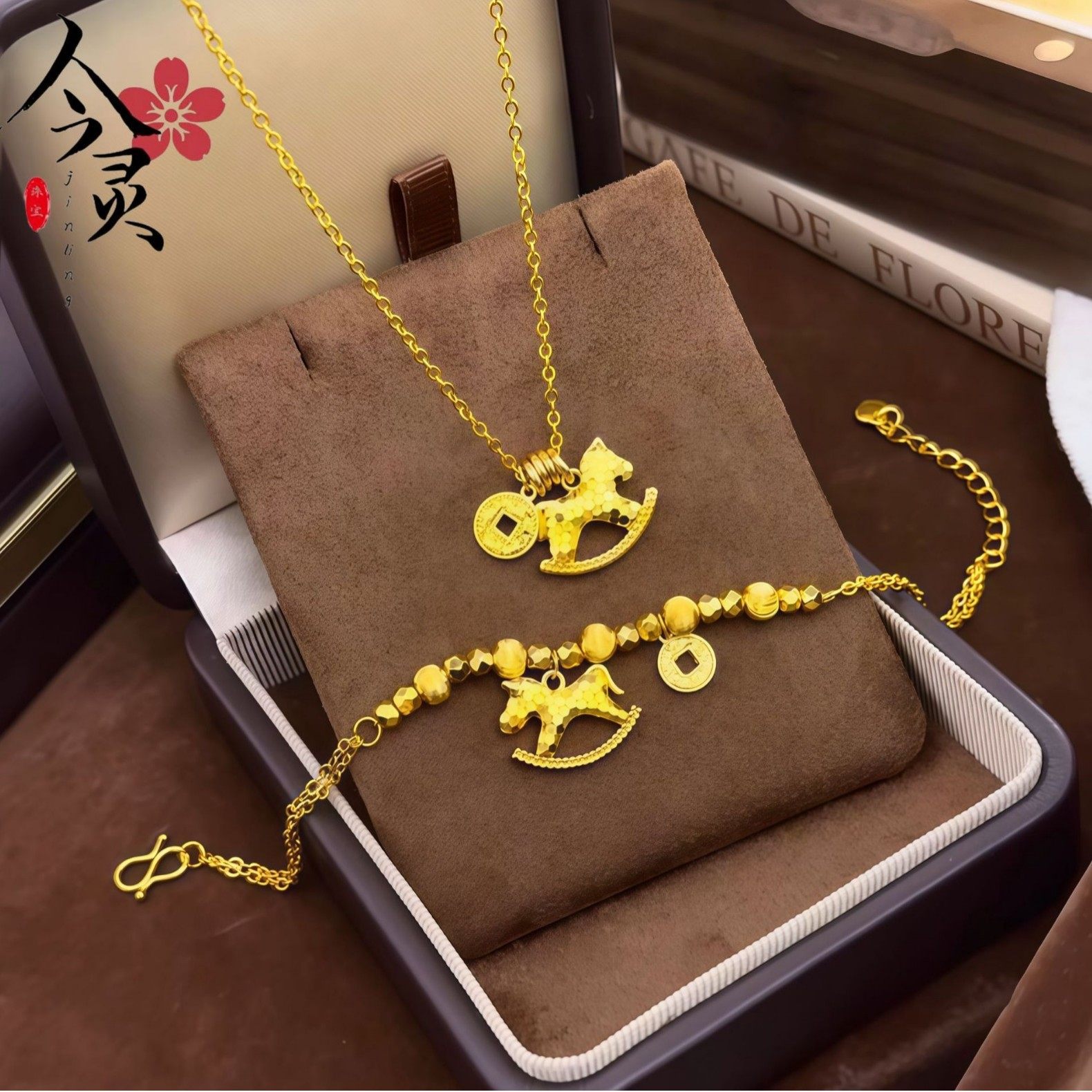 Gold Store Same Style Sand Gold Dazzling Instant Wealth Necklace for Women, Light Luxury Niche Design Crushed Ice Carousel Copper Coin Choker