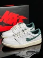 Aj1 pure original-white and dark green