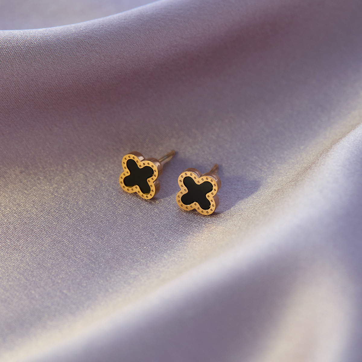 9mm ローズゴールド 四つ葉のクローバー スタッド ピアス