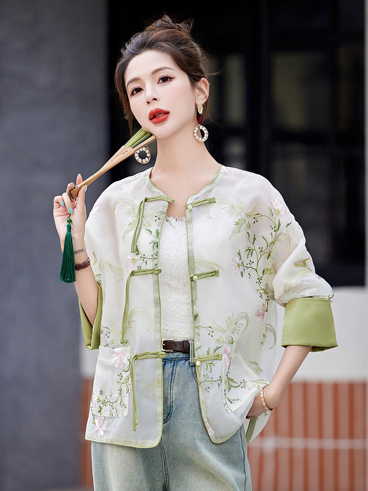 (Mới) Mã K3834 Giá 1780K: Áo Khoác Nữ Hatdi Hàng Mùa Hè Thêu Họa Tiết Hoa Thời Trang Nữ Chất Liệu G05 Sản Phẩm Mới, (Miễn Phí Vận Chuyển Toàn Quốc).