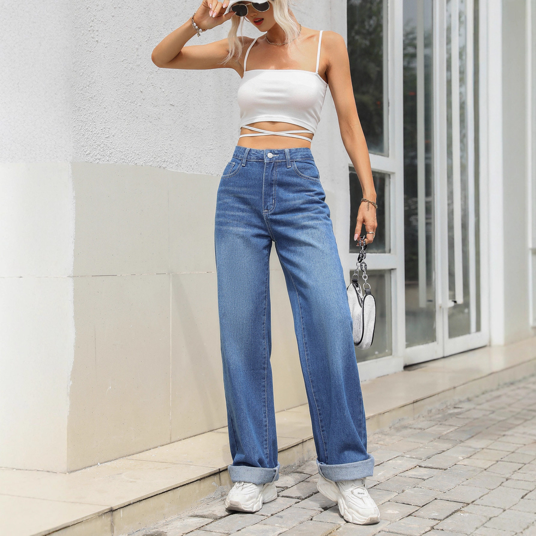 Casual Straight Leg Denim Jeans Versatile Comfortable Stylish Everyday Wear Wholesale Available