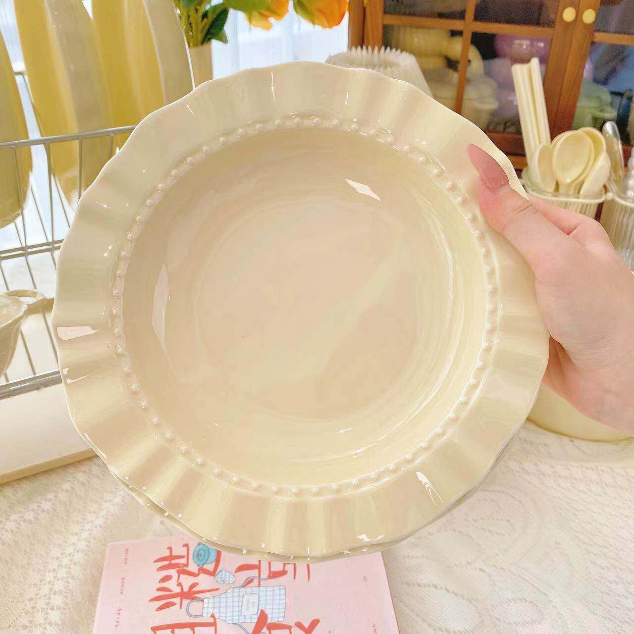 Creamy Lace Plate for Home Breakfast, Fruit Plate, Salad Plate, Vegetable Plate, Cream-Style Straw Hat Plate